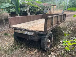 Massey-Ferguson Trailer 2022 Tractor (Used)