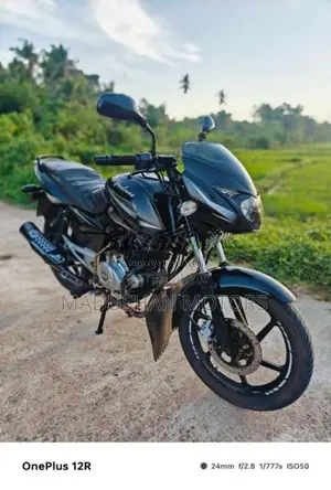 Bajaj Pulsar 2015 Motorbike (Used)