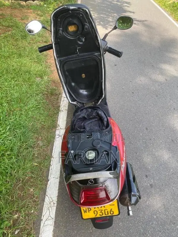 Hero Pleasure 2012 Motorbike (Used)