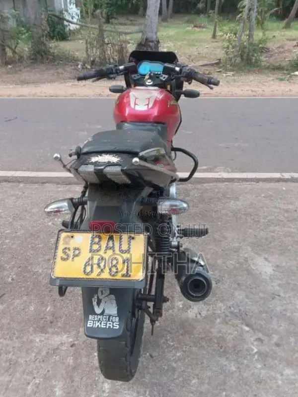 Bajaj Pulsar 180 2013 Motorbike (Used)
