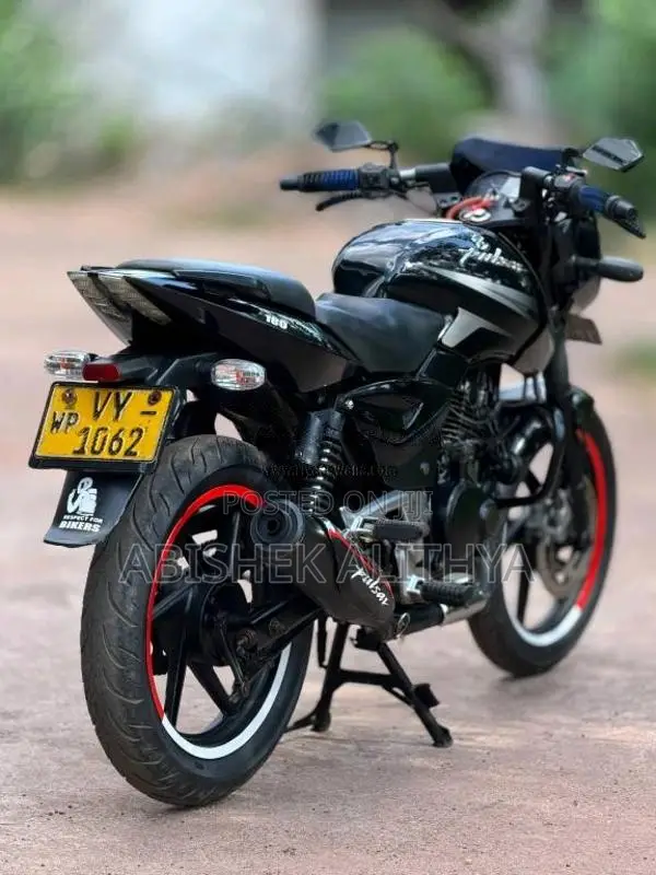 Bajaj Pulsar 180 2010 Motorbike (Used)