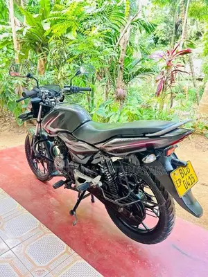 Bajaj Discover 2014 Motorbike (Used)