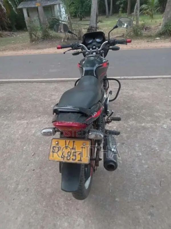 Bajaj Discover 2009 Motorbike (Used)