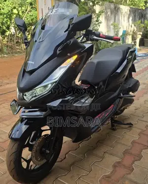 Honda PCX 160 Japan 2024 Motorbike (Used)