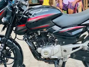 Bajaj Pulsar 2016 Motorbike (Used)