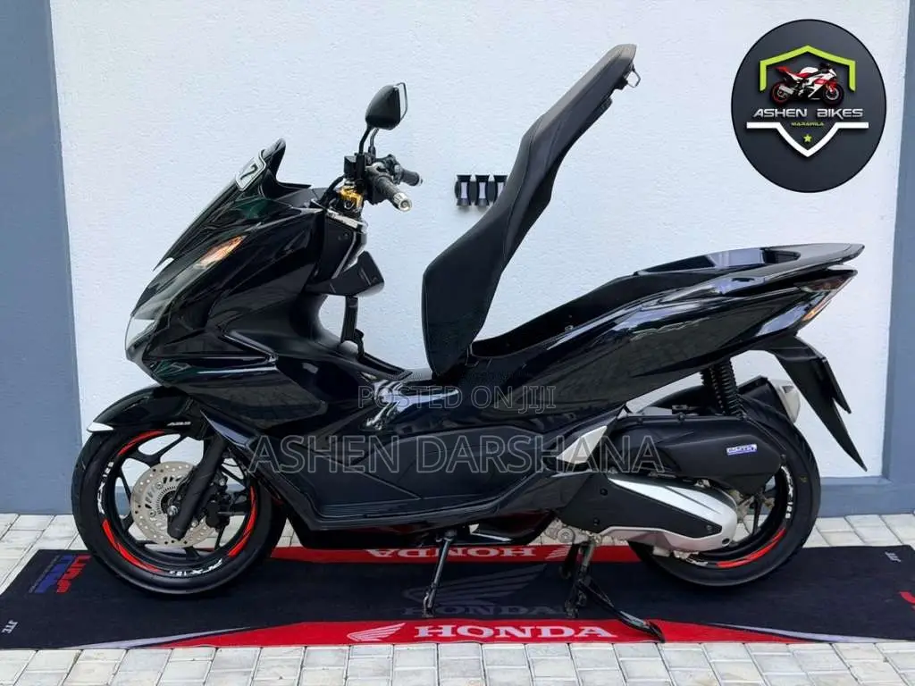 Honda Pcx 2023 Motorbike (Used)