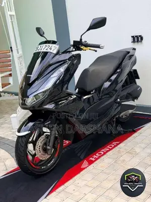 Honda Pcx 2023 Motorbike (Used)