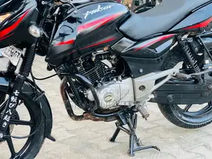 Bajaj Pulsar 2016 Motorbike (Used)