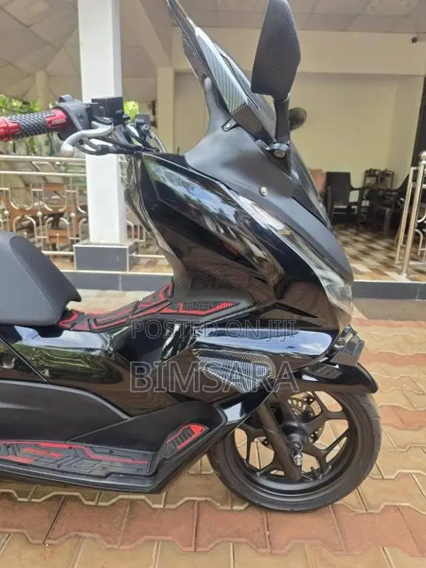 Honda PCX 160 Japan 2024 Motorbike (Used)