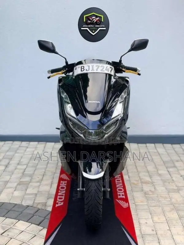 Honda Pcx 2023 Motorbike (Used)