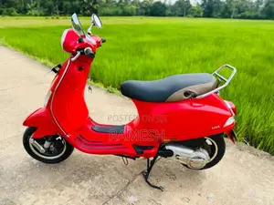 Vespa VXL 125 2018 Motorbike (Used)