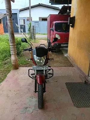 Mahindra Centuro 2015 Motorbike (Used)