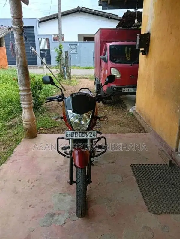 Mahindra Centuro 2015 Motorbike (Used)