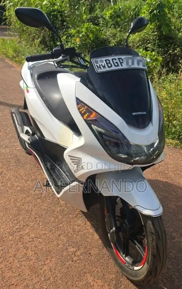 Honda PCX 125 Japan JF 2018 Motorbike (Used)