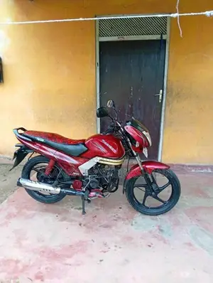 Mahindra Centuro 2015 Motorbike (Used)