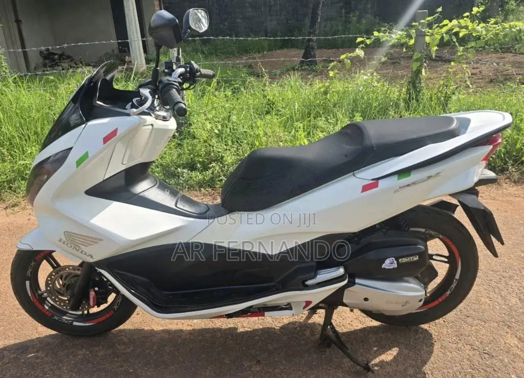 Honda PCX 125 Japan JF 2018 Motorbike (Used)