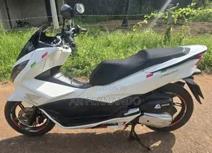 Honda PCX 125 Japan JF 2018 Motorbike (Used)