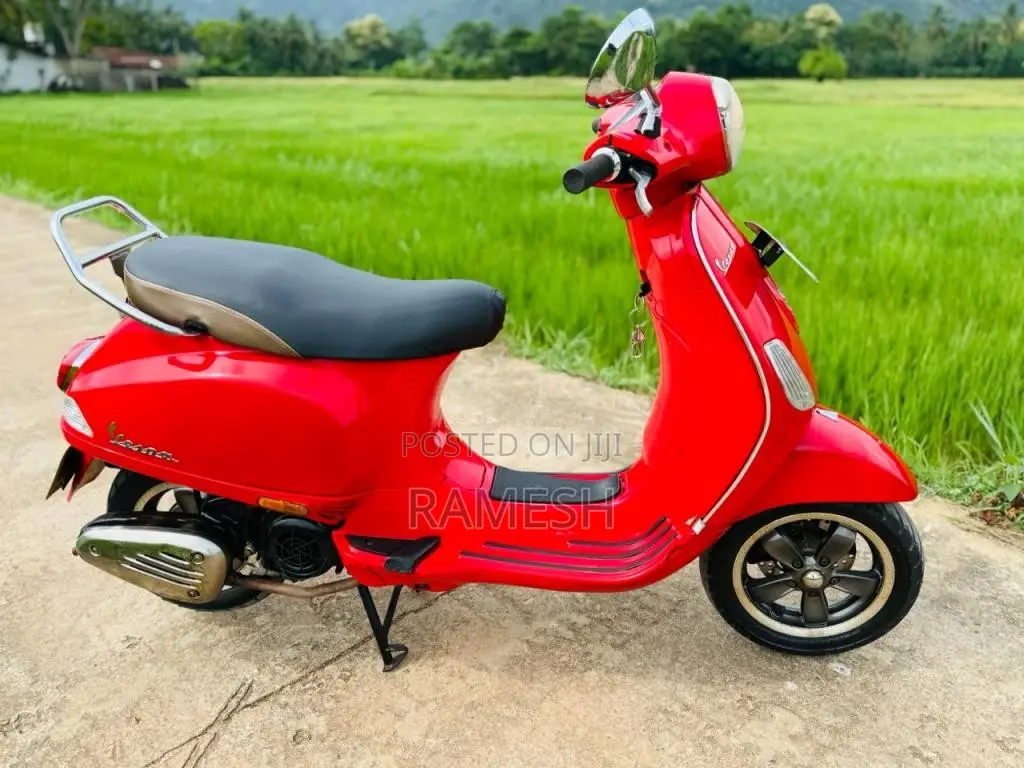 Vespa VXL 125 2018 Motorbike (Used)