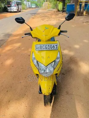 Honda Dio 2015 Motorbike (Used)