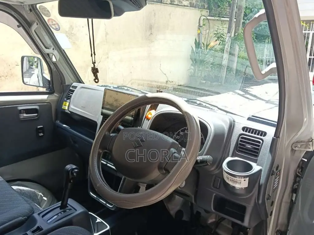 Suzuki Carry 2023 Lorry (Used)