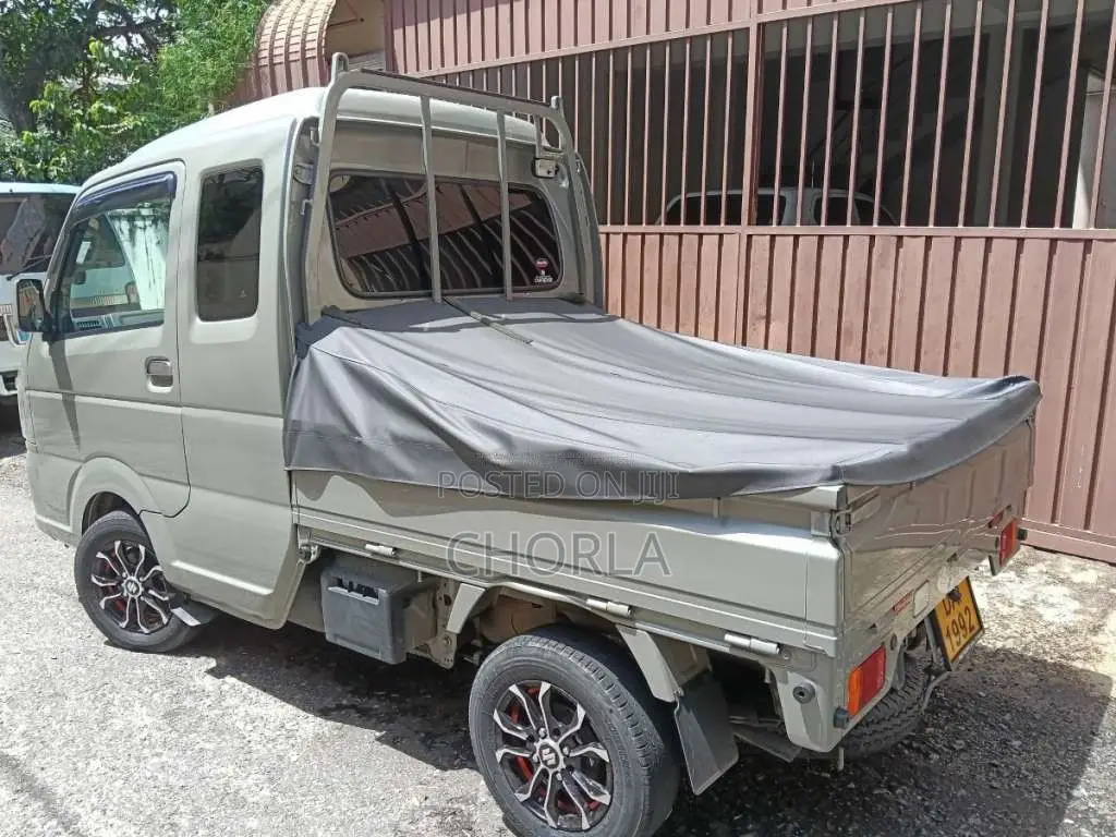 Suzuki Carry 2023 Lorry (Used)