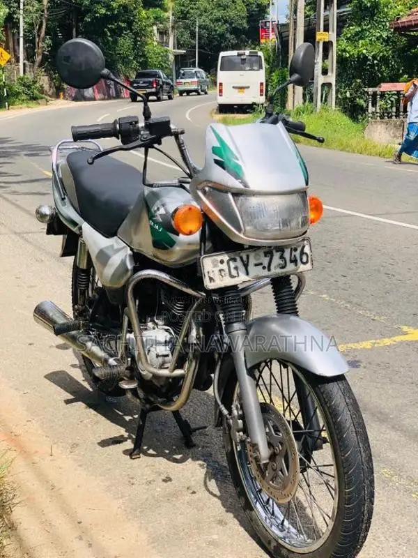 Bajaj Caliber 2002 Motorbike (Used)