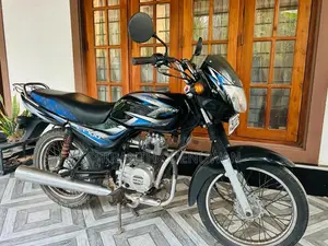 Bajaj CT-100 2015 Motorbike (Used)