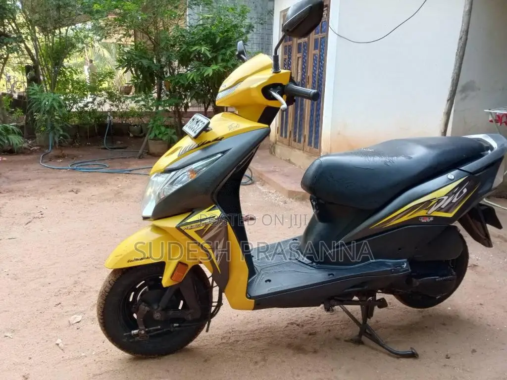 Honda Dio 2017 Motorbike (Used)