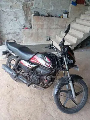 Hero Hf Deluxe 2016 Motorbike (Used)