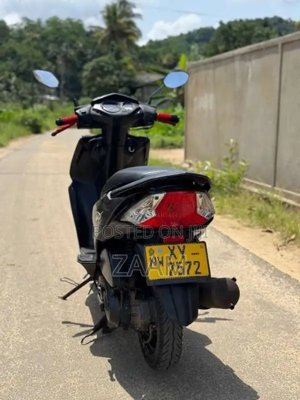 Honda Dio 2012 Motorbike (Used)
