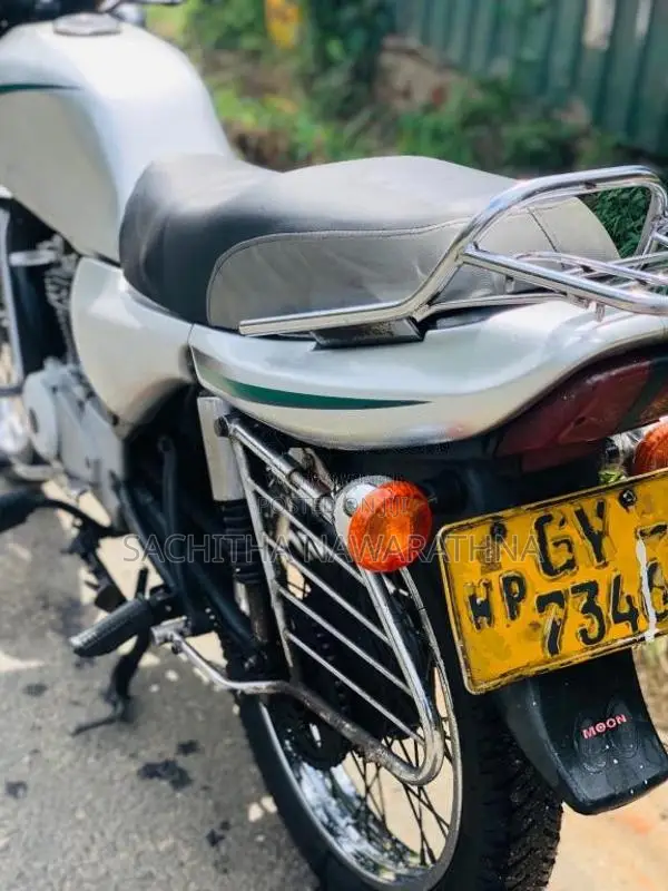 Bajaj Caliber 2002 Motorbike (Used)