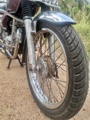 Bajaj Boxer 2004 Motorbike (Used)