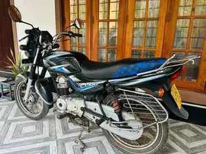 Bajaj CT-100 2015 Motorbike (Used)