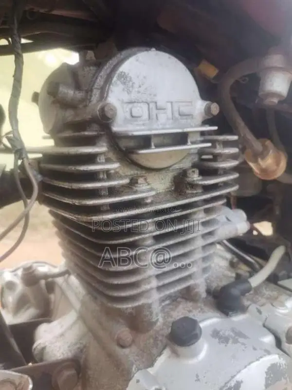 Bajaj Boxer 2004 Motorbike (Used)