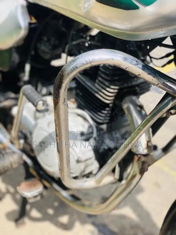 Bajaj Caliber 2002 Motorbike (Used)