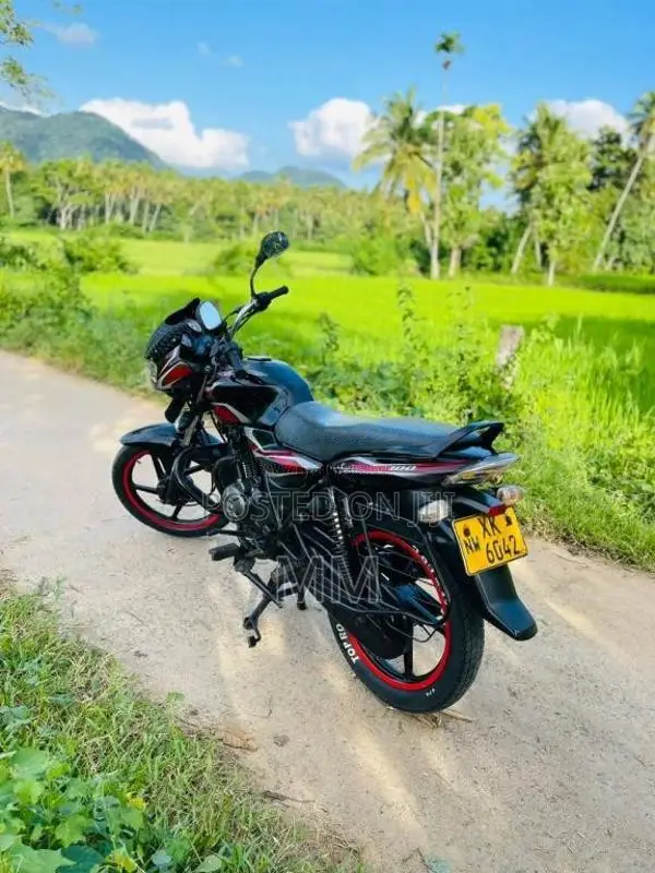 Bajaj Discover 100 2013 Motorbike (Used)