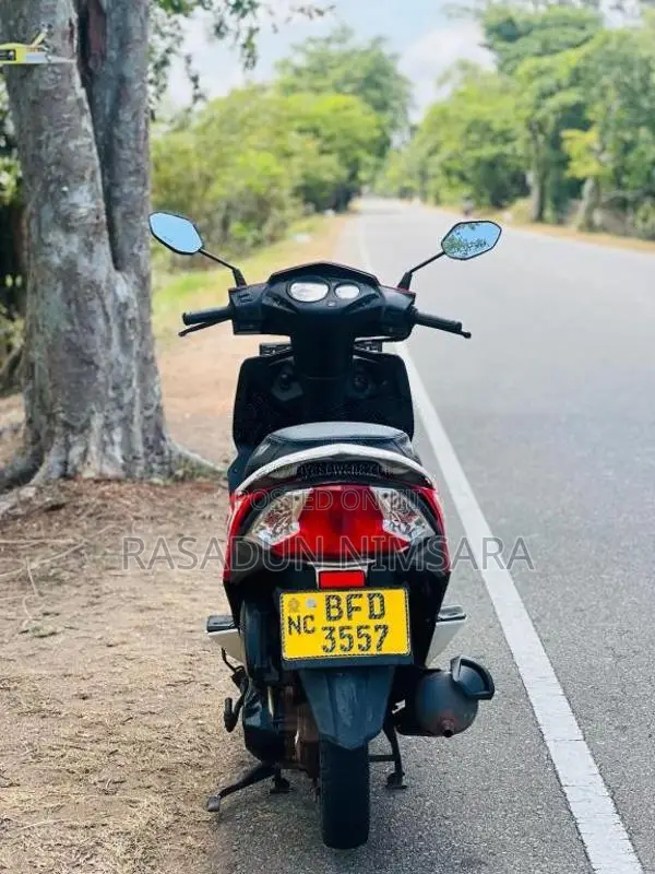 Honda Dio 2017 Motorbike (Used)