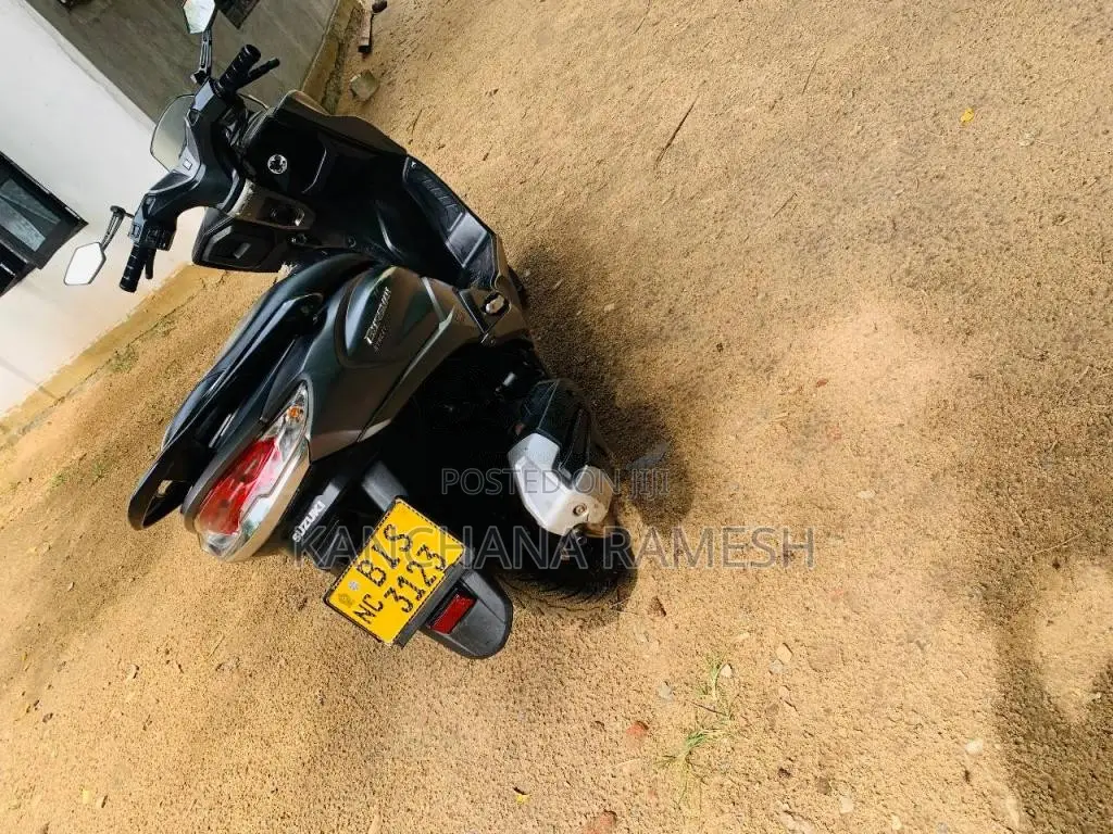 Suzuki BURGMAN 2019 Motorbike (Used)