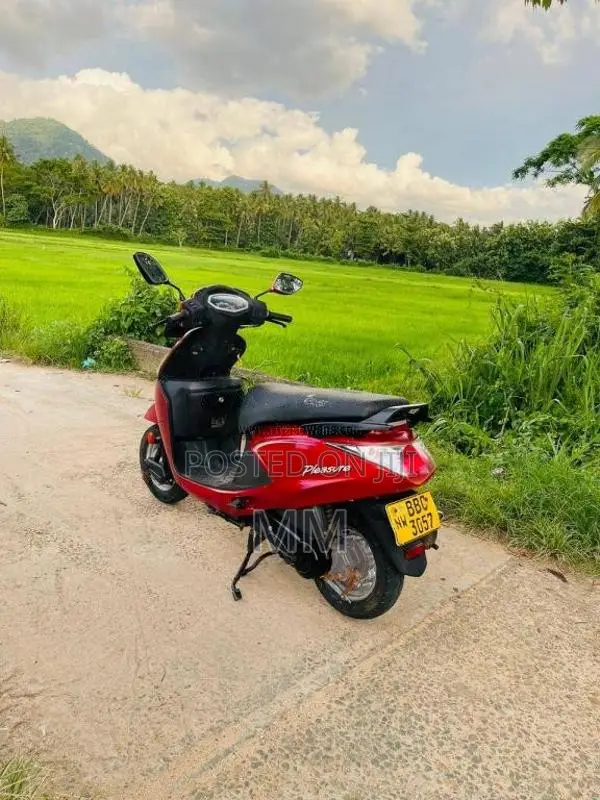 Hero Pleasure 2014 Motorbike (Used)