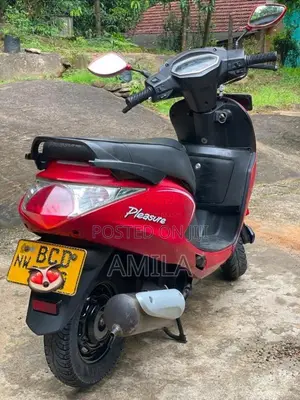 Hero Pleasure 2015 Motorbike (Used)