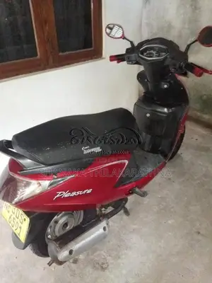 Hero Pleasure 2015 Motorbike (Used)