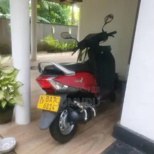 Honda Activa 2014 Motorbike (Used)
