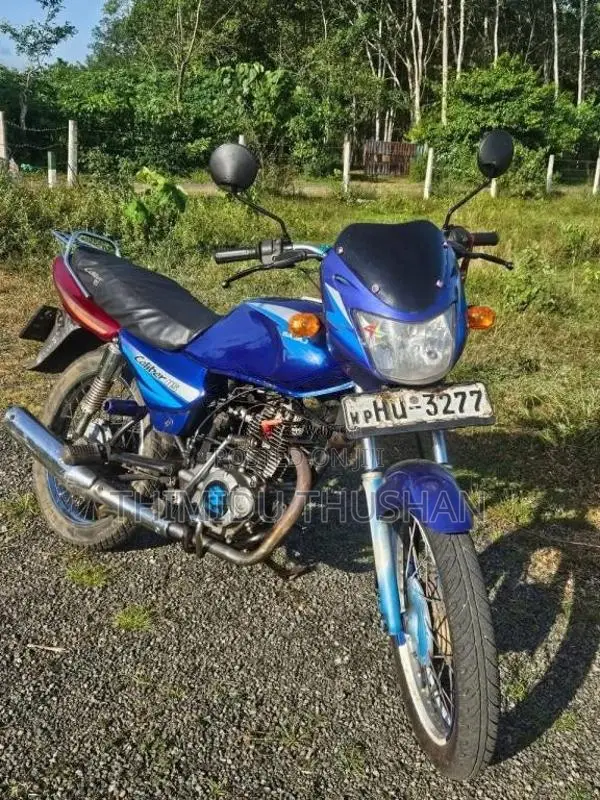 Bajaj Caliber 2004 Motorbike (Used)