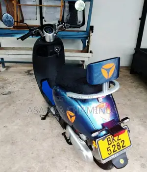 Yadea M6 2026 Motorbike (Used)