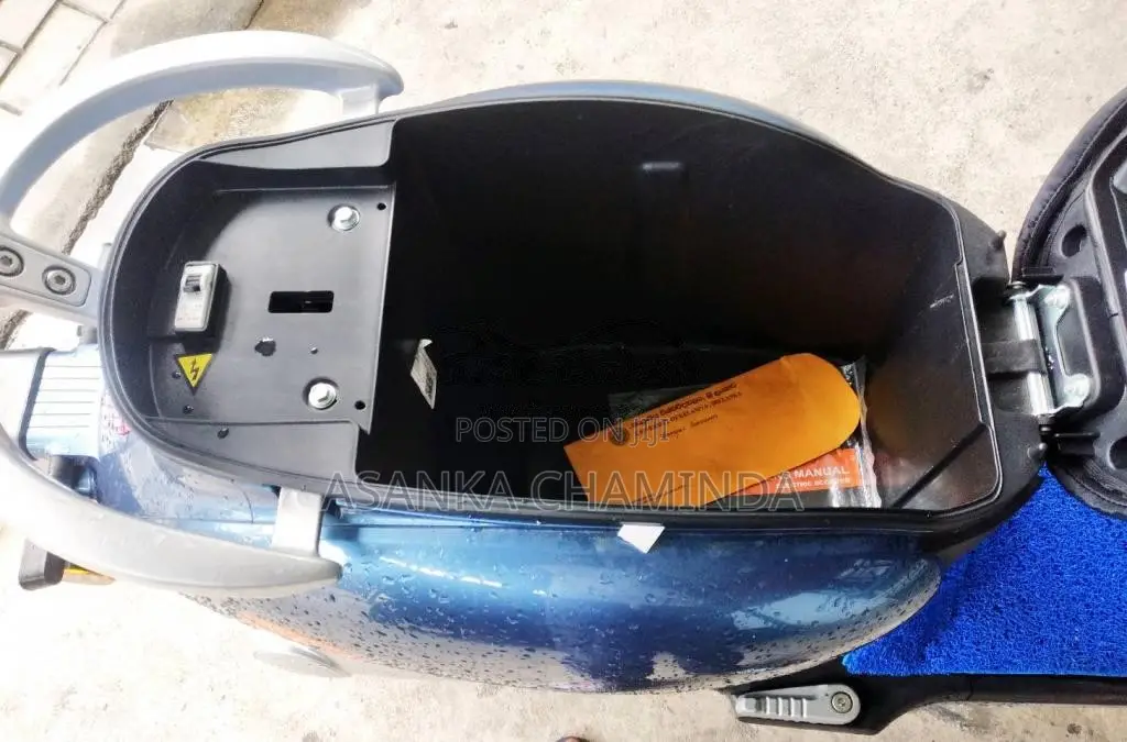 Yadea M6 2026 Motorbike (Used)