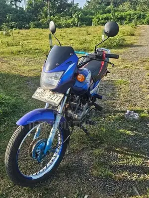 Bajaj Caliber 2004 Motorbike (Used)