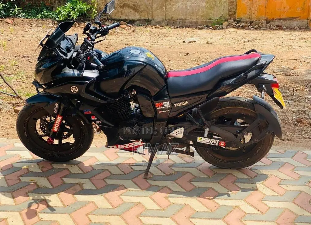 Yamaha Fazer 2012 Motorbike (Used)