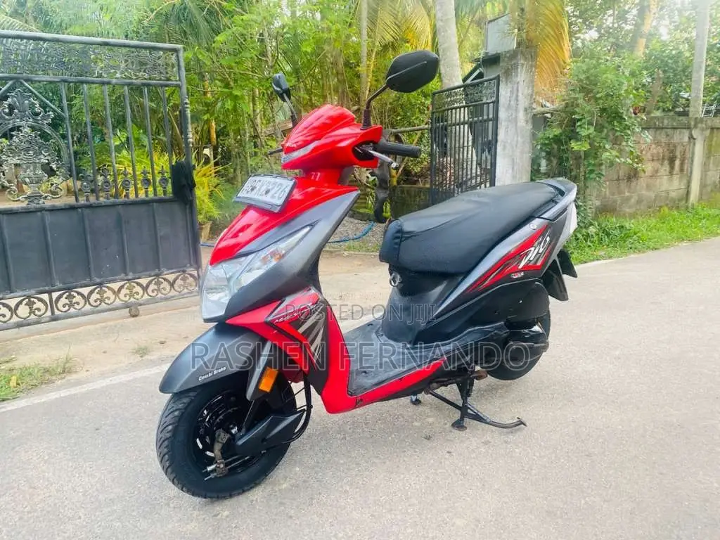 Honda Dio 2017 Motorbike (Used)