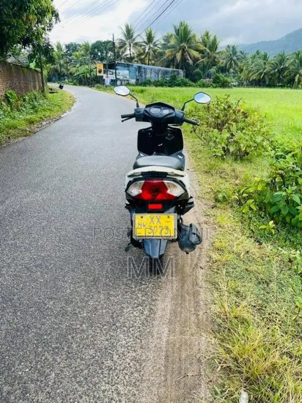 Honda Dio 2012 Motorbike (Used)