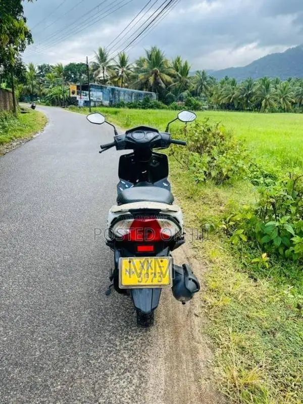 Honda Dio 2012 Motorbike (Used)